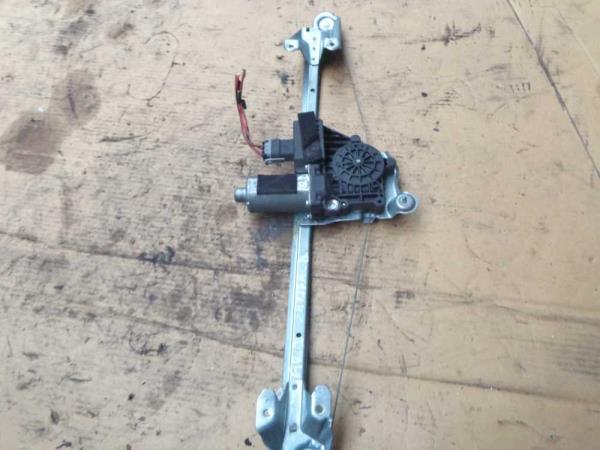 LEVE VITRE OPEL ZAFIRA B ARRIERE DROIT ELECTRIQUE - Vue 2